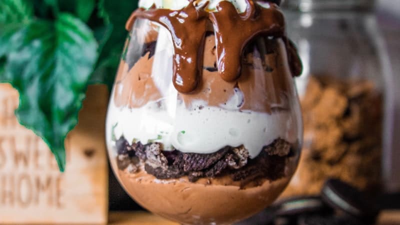 チョコレートパフェ — 釧路のスイーツ